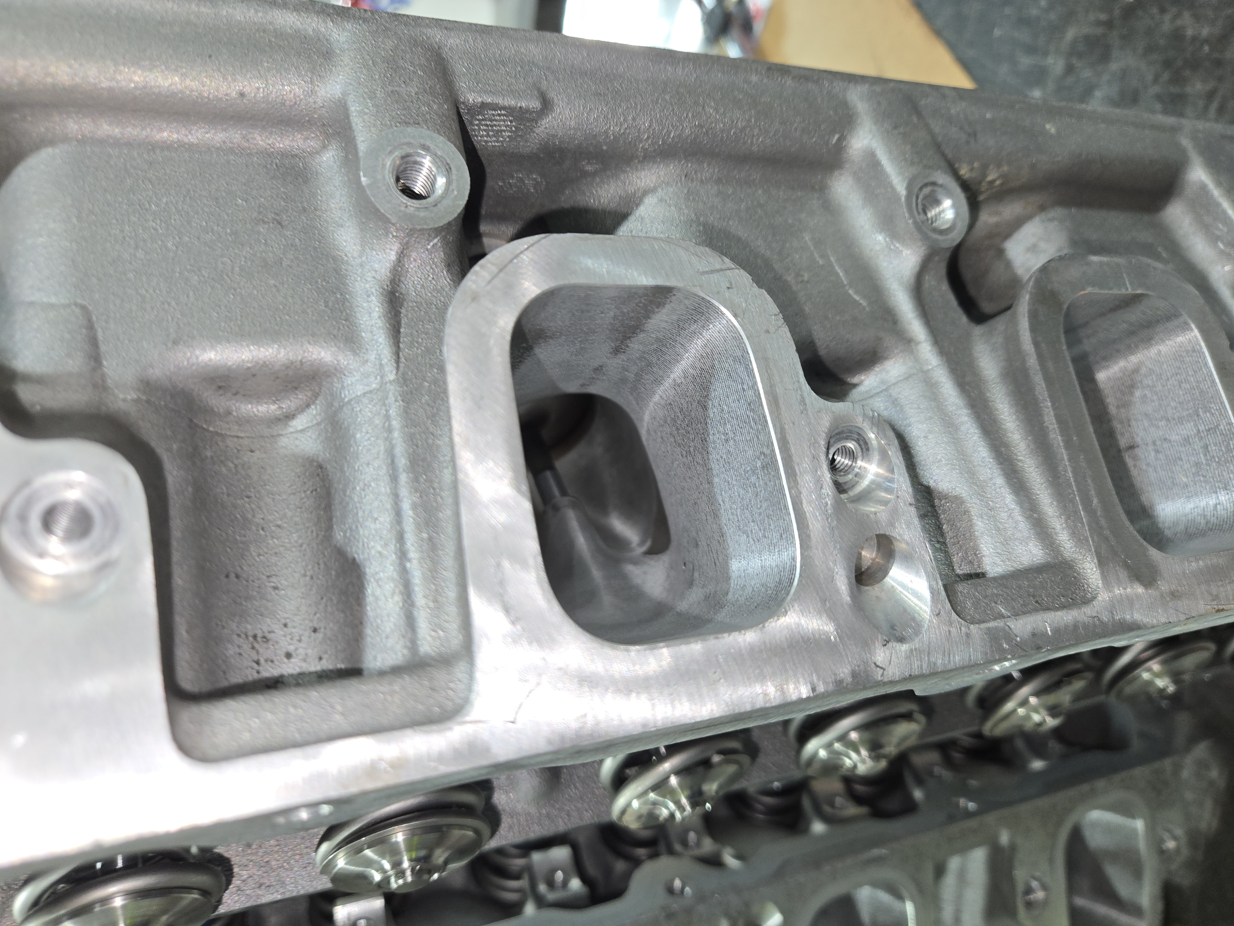 CNC-ported GM LT cylinder-head intake port