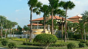Amata Spring Golf & Country Club