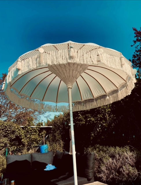 Thumbnail: Witte  Bali Parasol FRANJES