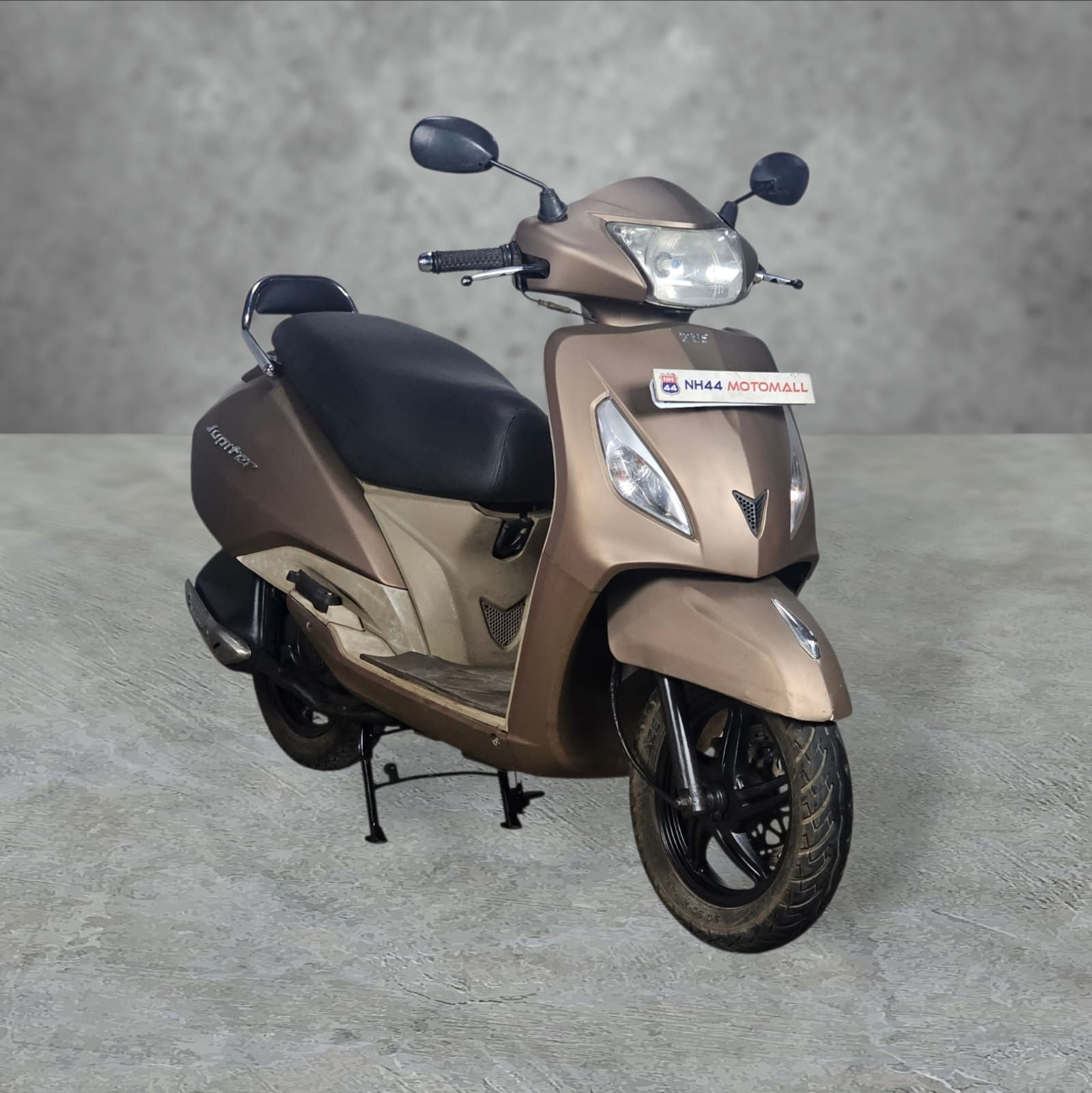 TVS JUPITER CLASSIC NH459