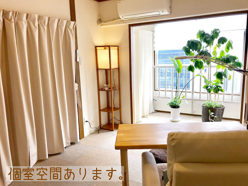 個室空間にもなる店内 Marjoram Nail