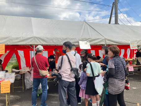 今年のふれあい文化祭は綿菓子担当。6kgのざらめをふわふわの綿菓子にして終了。@50円という破格の安さが人気のポイントです。