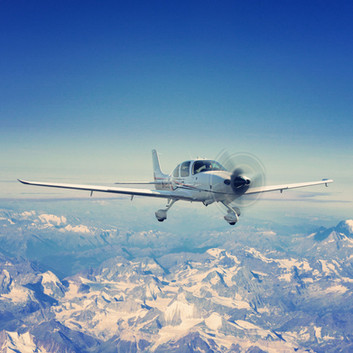 Chiota_Cirrus_FlyBlueSky.jpg