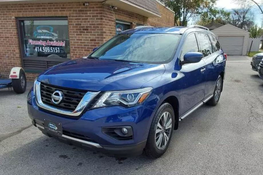 2017 Nissan Pathfinder SV