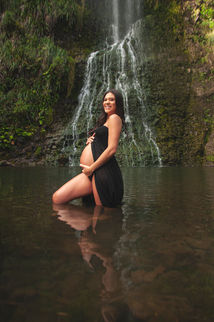 Pregnancy Photoshoot Photo Session Auckland  Nature Waterfall Piha