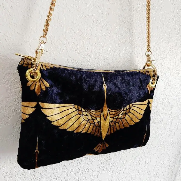 Black and Gold Heron Chain Strap Crossbody Bag