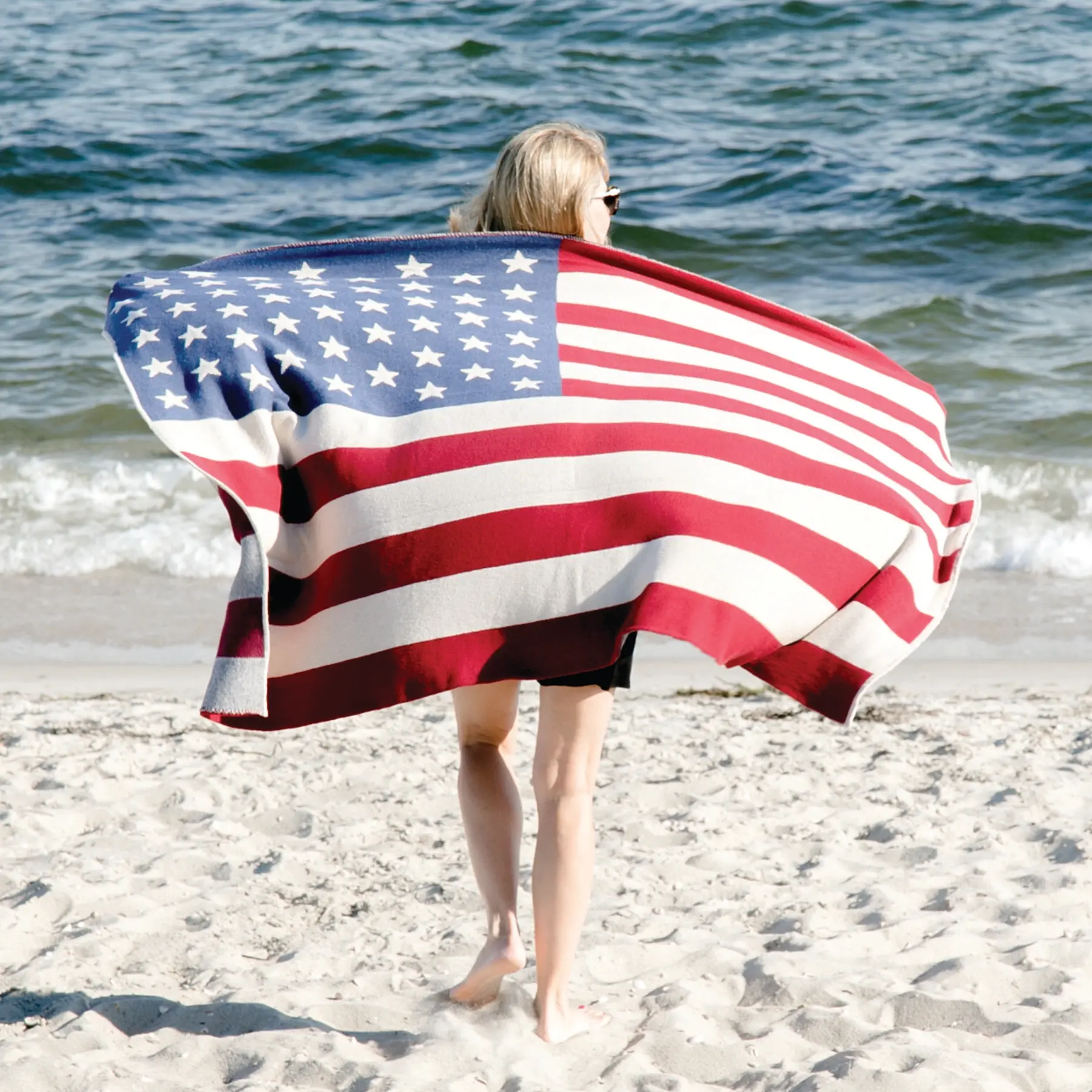 Cotton Sustainable Knit Throw Blanket - Vintage American Flag