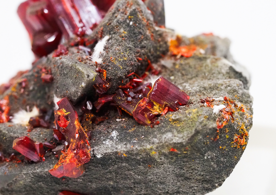 Realgar - Dodeca Minerals Switzerland