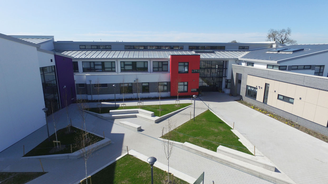 Le Chéile Secondary School