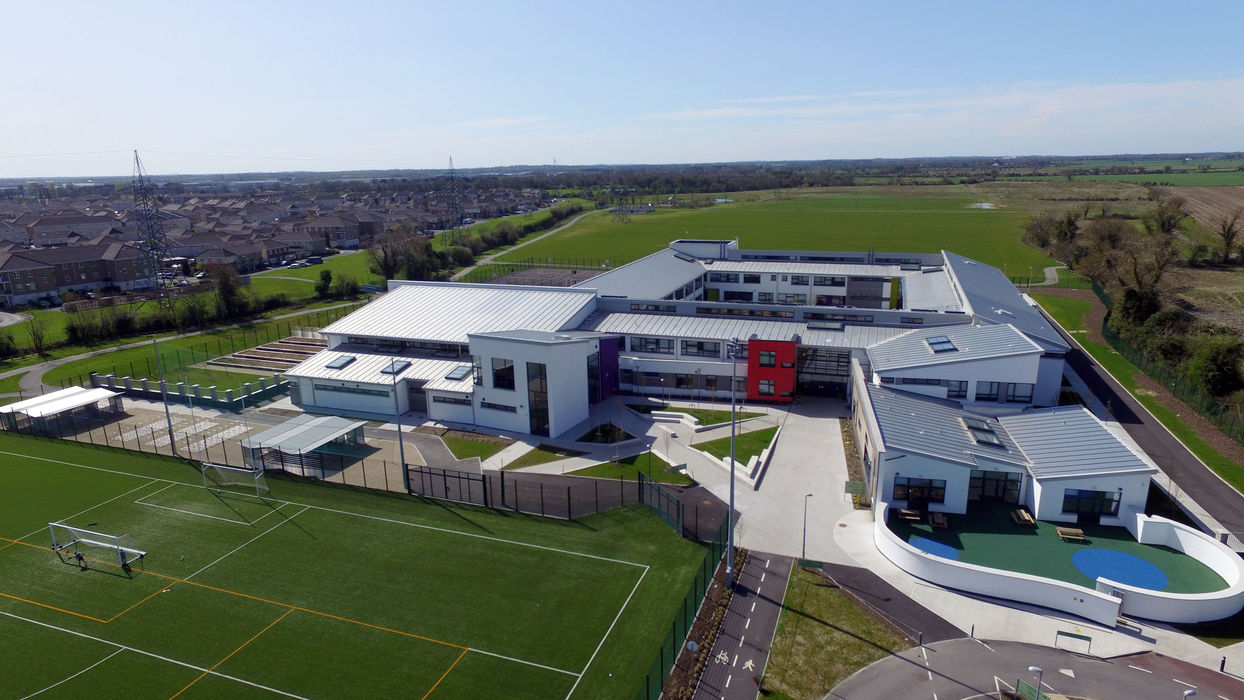 Le Chéile Secondary School