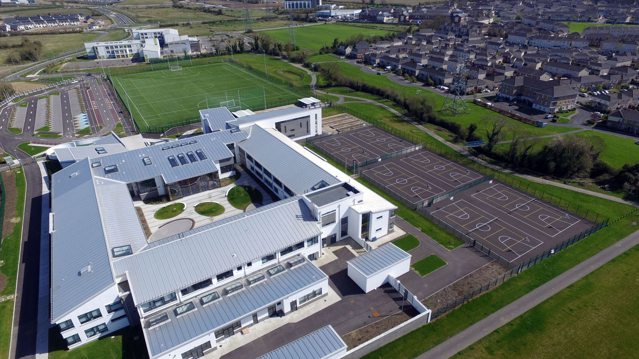 Le Chéile Secondary School