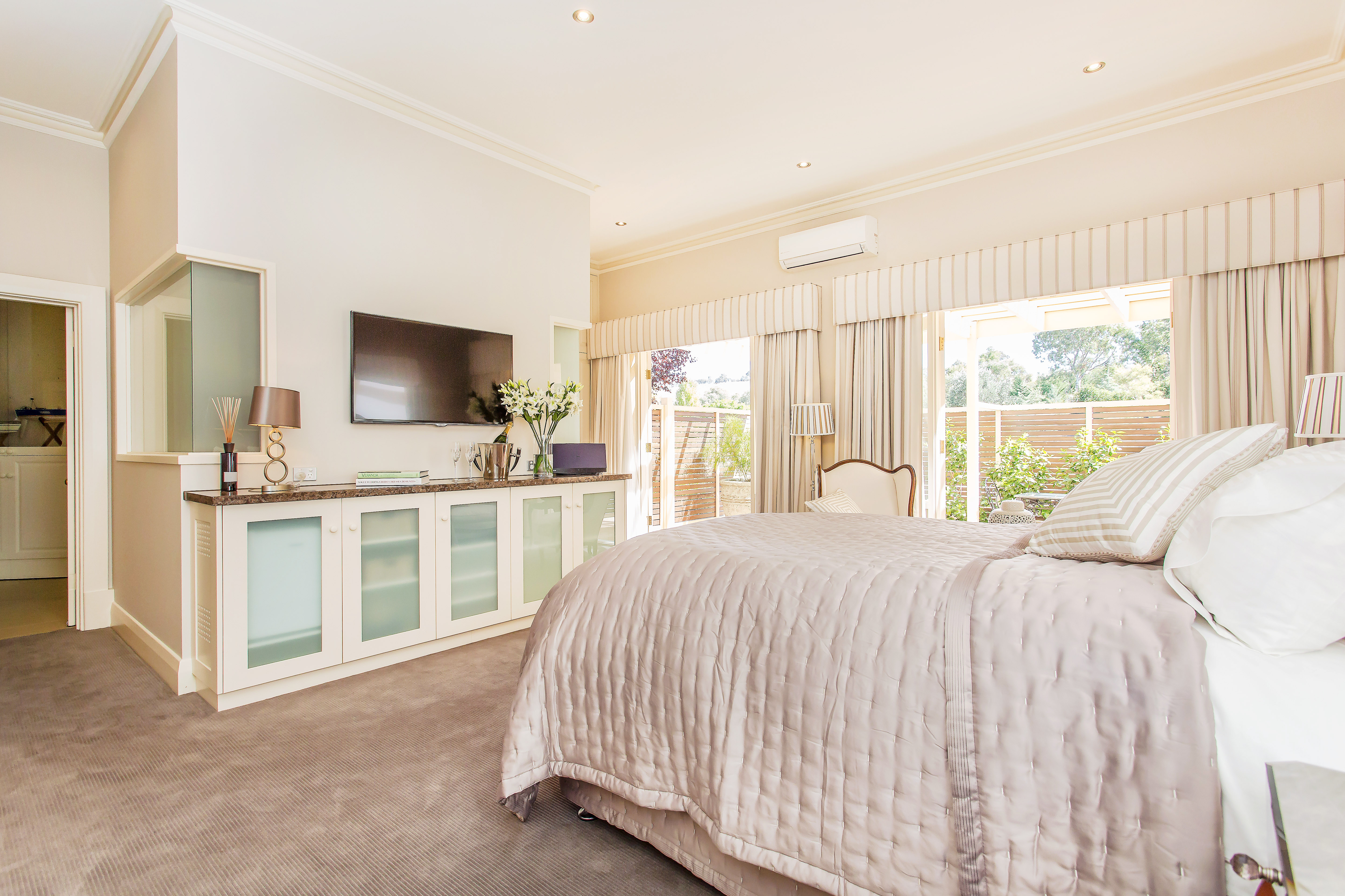 Camellia Suite