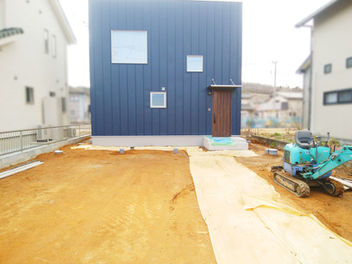 白石市|シンプルモダンなおしゃれな外構・2