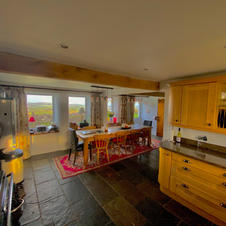 Well equipped kitchen