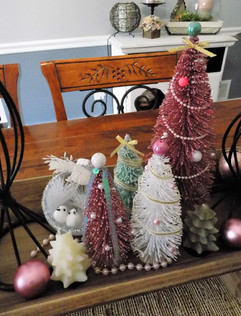 Pink Christmas decor centerpiece