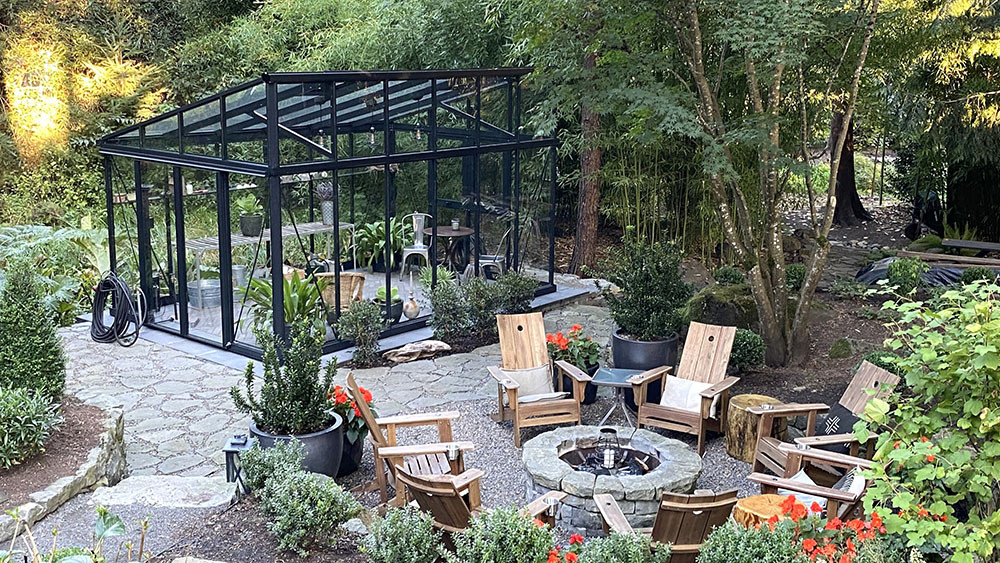 Modern M36 Greenhouse (20' ft L x 10' ft W)