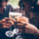 Anstoßen mit Hochzeitsplaner Rieke Richter Weddings