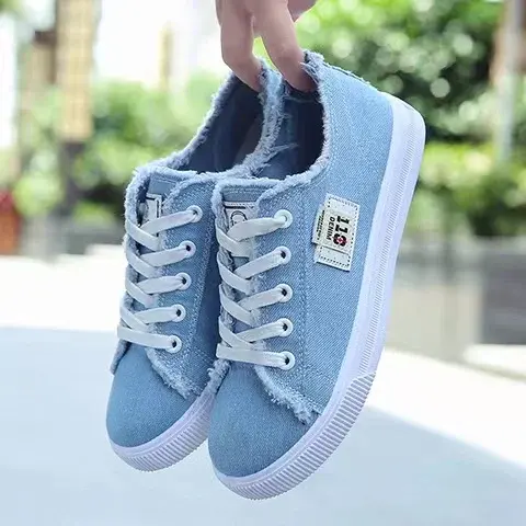 Thumbnail: Trendy Women Casual Sneakers