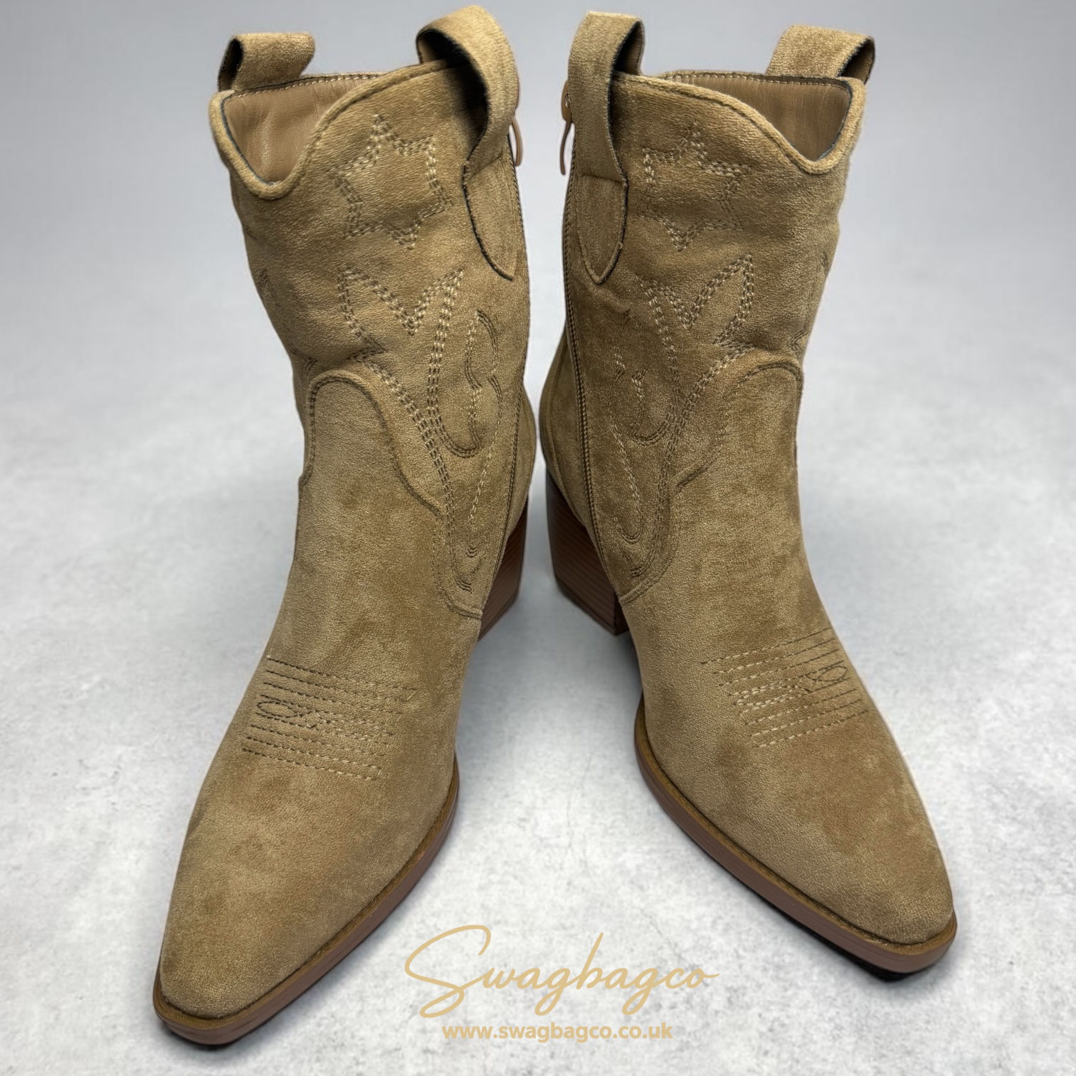 Ladies Cowboy 🤠 Boots 👢