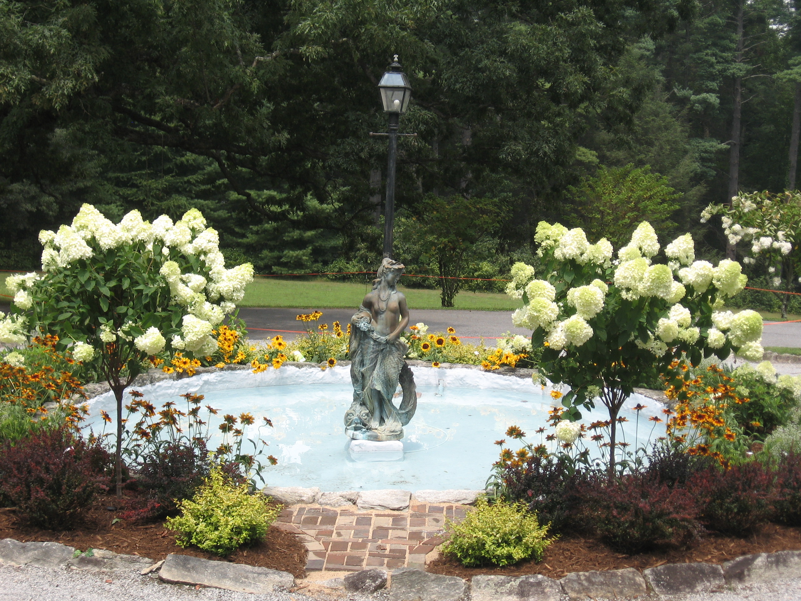 Hunter Marks Landscaping Services