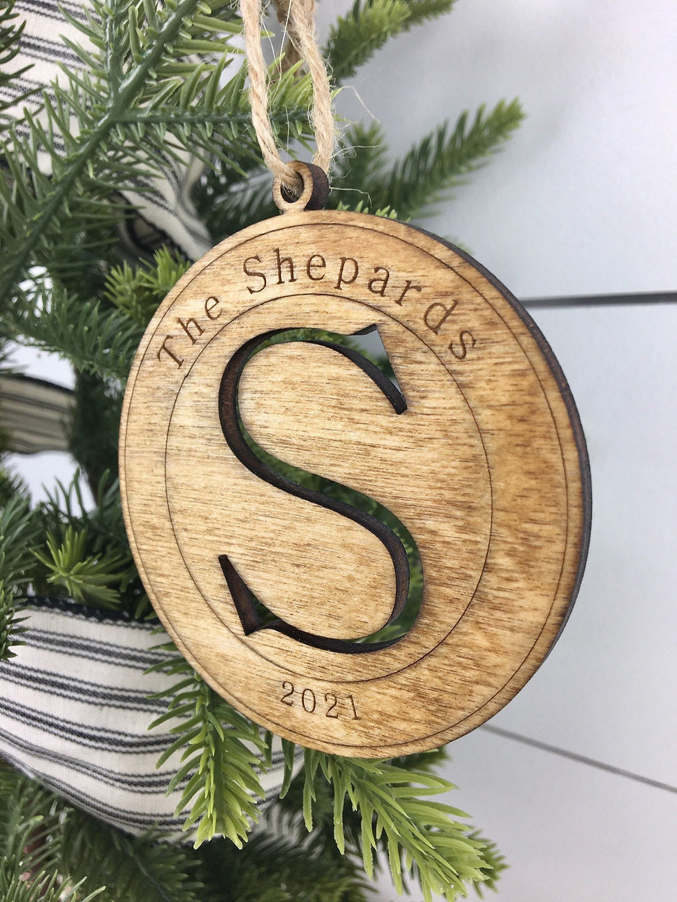Thumbnail: Custom last name ornament
