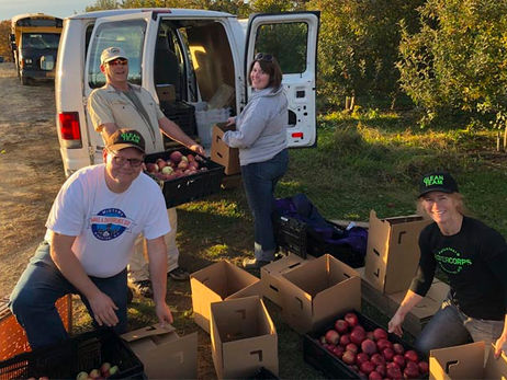 Teamwork and tech help bring food from farms to the hungry