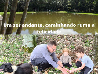 Um ser andante, caminhando rumo a felicidade