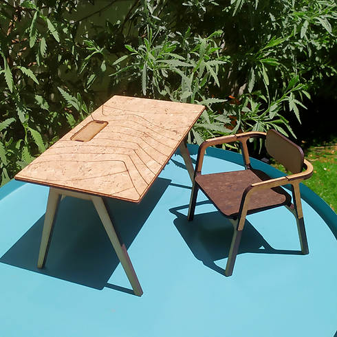 Design e corte e gravação a laser de modelos em escala em MDF e cortiça para MyVolts, Porto.