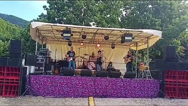 Obvious - Live au festival de St Sauveur en Rue (42)