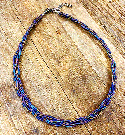 A six string design that is incredibly chic in aesthetic, with expert crafts(woman)ship