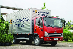 Caminhão Baú 3/4 para fretes e mudança