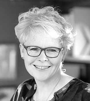 Fi Macmillan