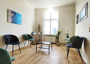 Wartezimmer-Zahn-Zentrum-Tegel.jpeg