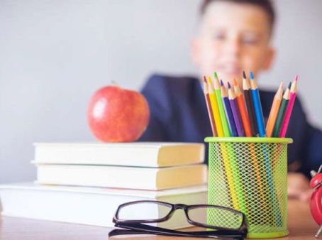 Оқушы мен мұғалім кері байланысты Kundelik, Bilimal, Mektep жүйелері арқылы орнатады