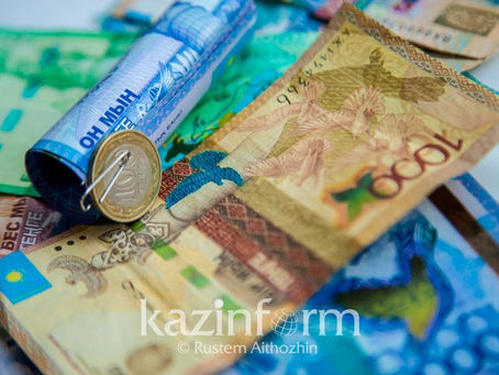 Қыркүйектен бастап мұғалімдер жалақысының 50 пайызы көлемінде үстемеақы ала алады