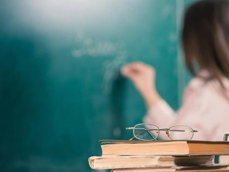 Причины увеличения госзаказа на подготовку учителей русского языка назвали в Минобразования