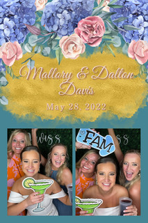 Macon Photobooth.jpeg