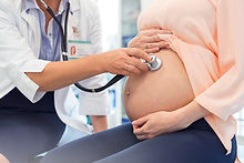 女医 妊婦 健康診断