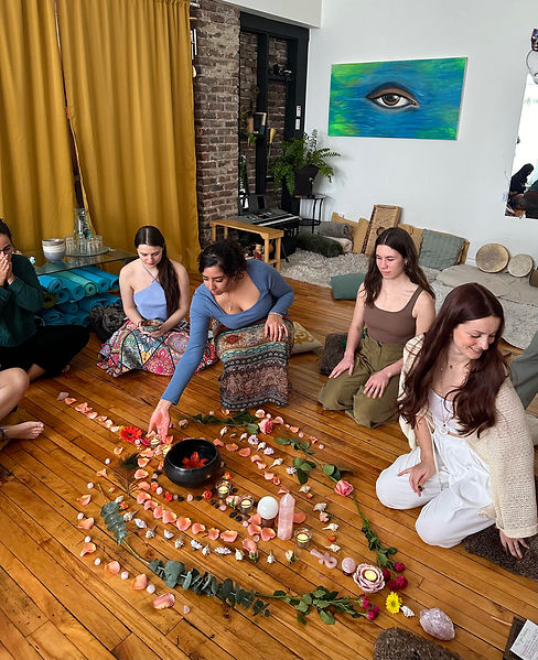 Women_circle3.jpg