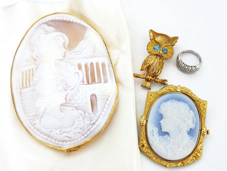 須磨のH様からカメオブローチ,18金を買い取り|須磨区・垂水区で売るならE-brand(いーぶらんど)へ