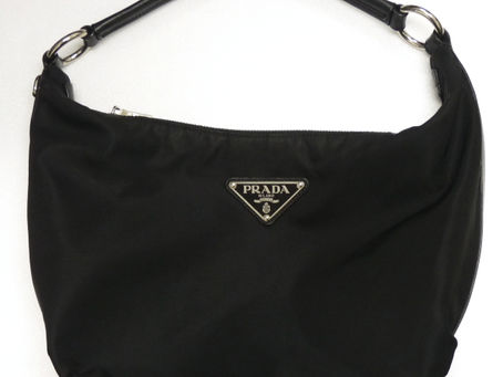 須磨寺のＯ様からプラダのナイロンバッグを買い取り｜須磨区・垂水区で売るならE-brand（いーぶらんど）へ