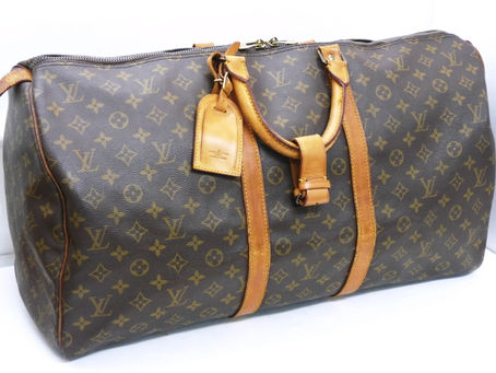 須磨のⅠ様からルイヴィトンのキーポルを買い取り｜須磨区・垂水区で売るならE-brand（いーぶらんど）へ