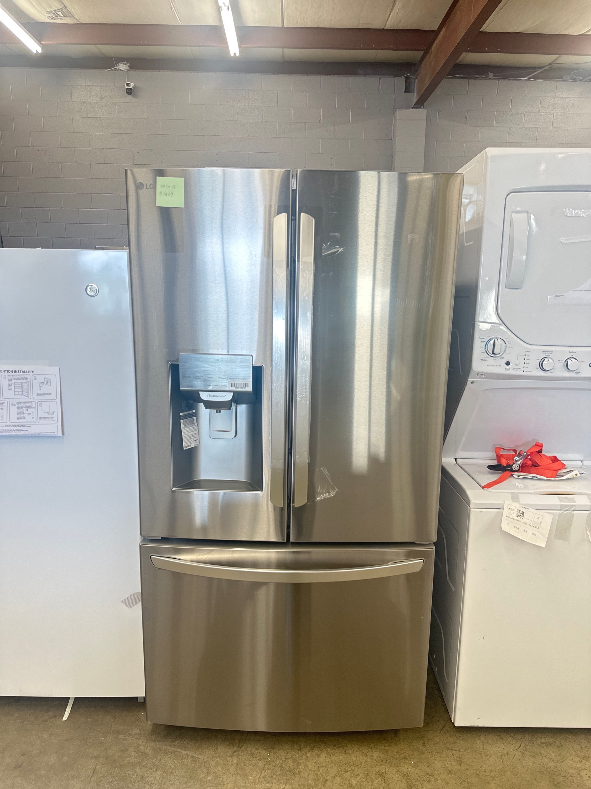 French Door, Standard Depth, Ice and Water with Single Ice