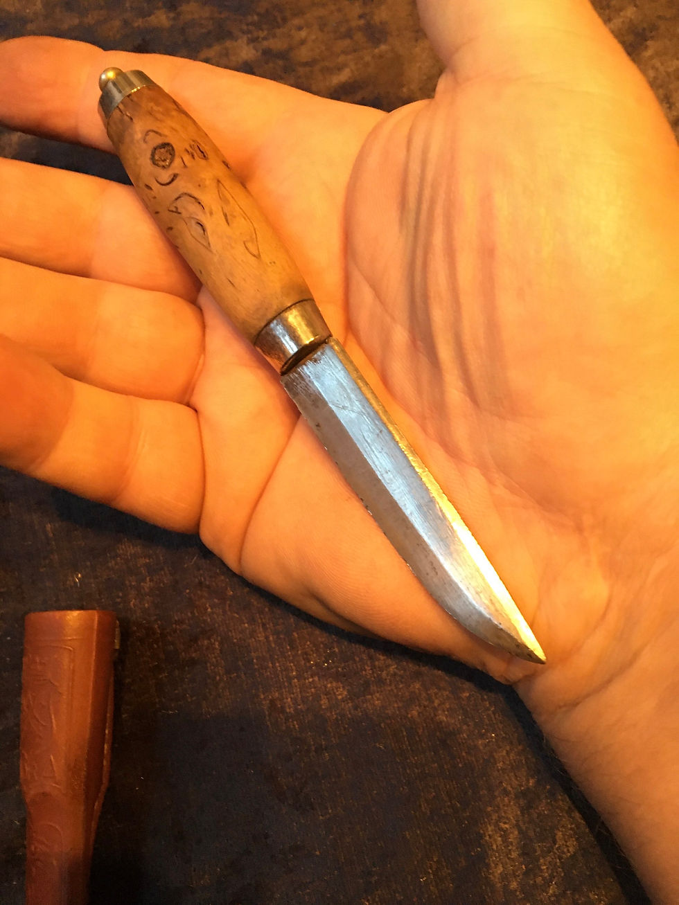 Miniatyrbild: Sv mindre Morakniv 1900talets första hälft