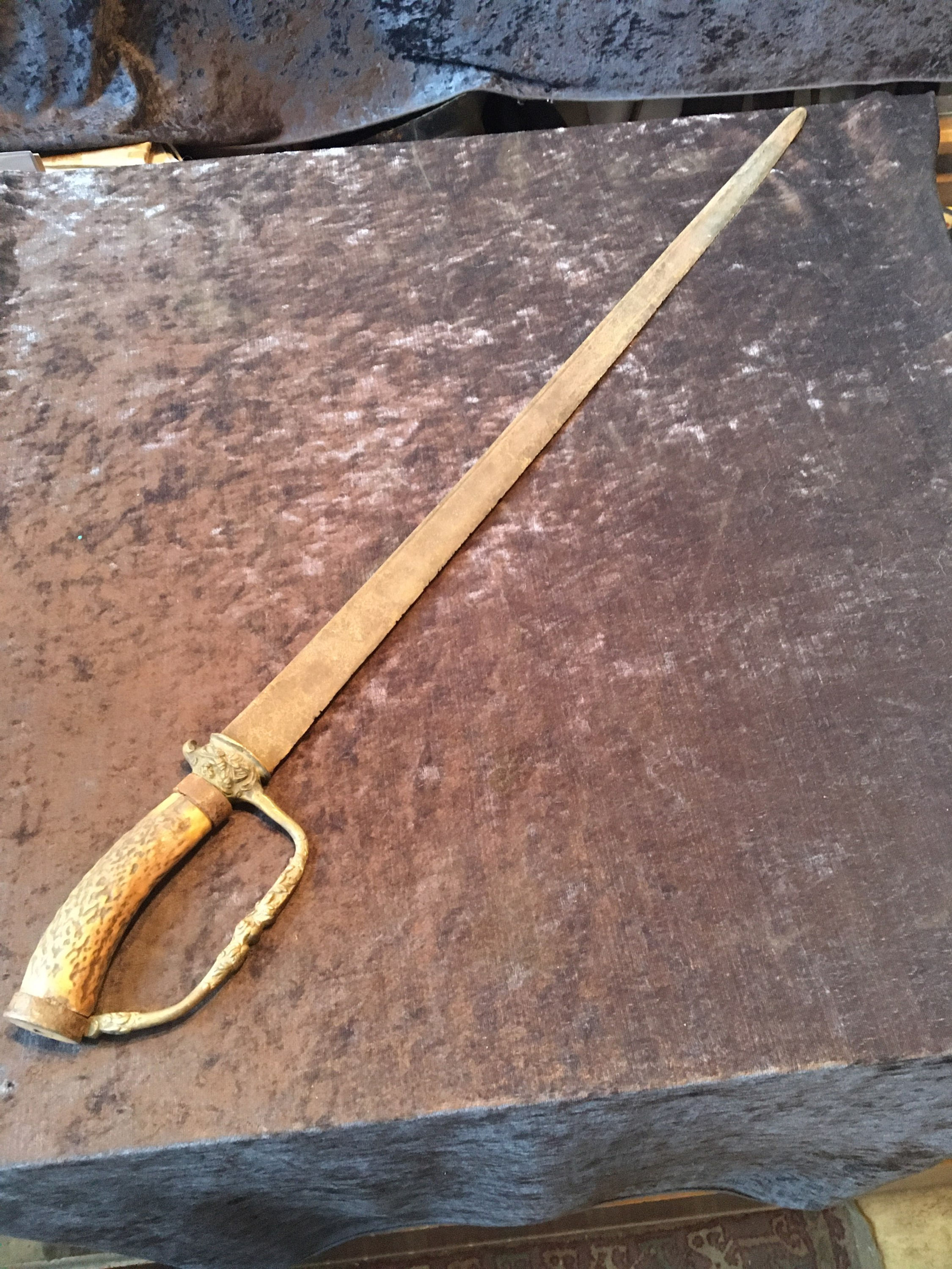 Hirschfängare 1700tal renoveringsobjekt 