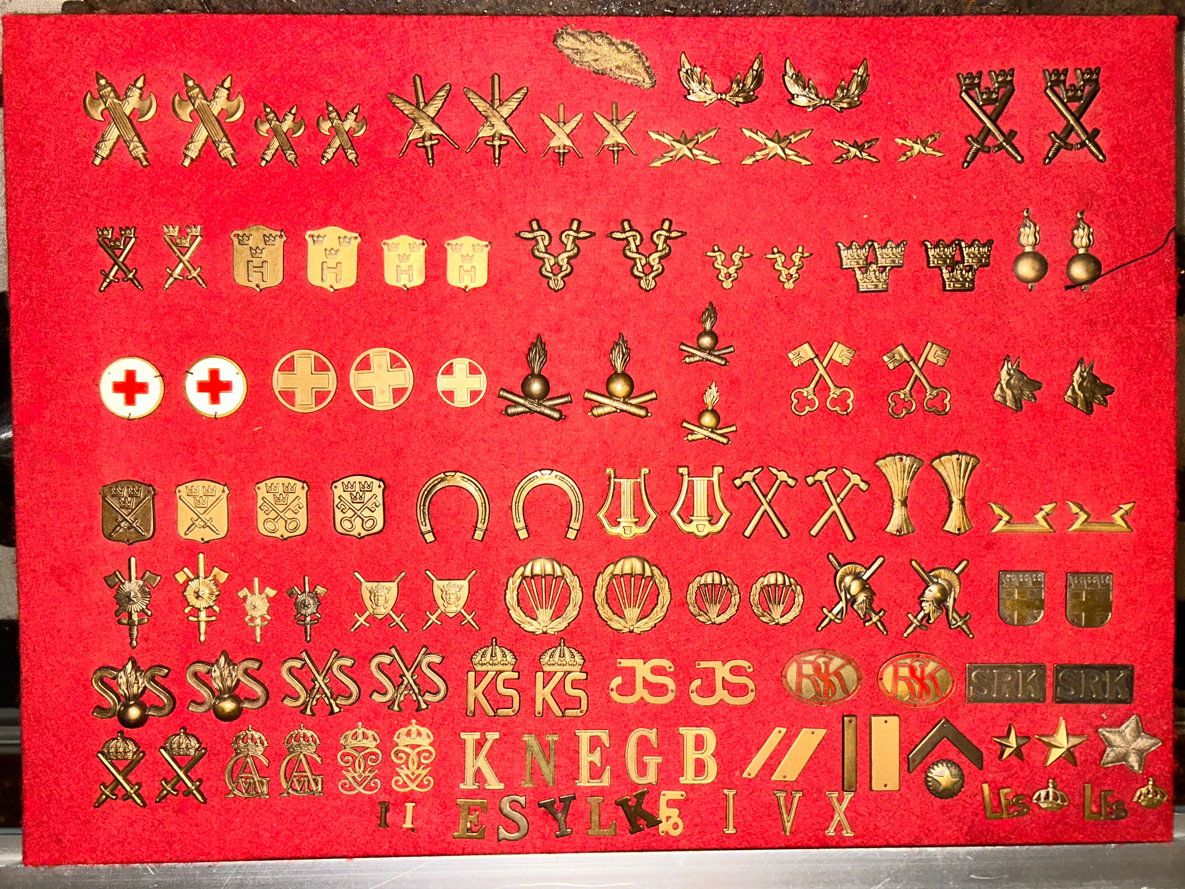 Platta med uniformsemblem m/39