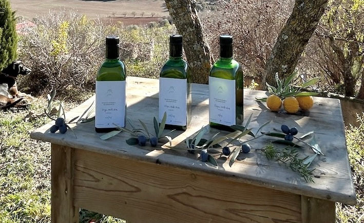 Verse olijfolie op voorraad