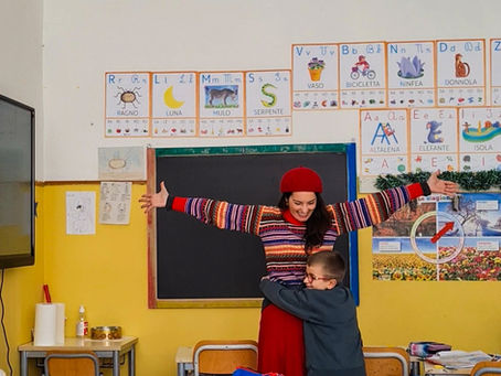 Legame magico tra maestra e bambino.