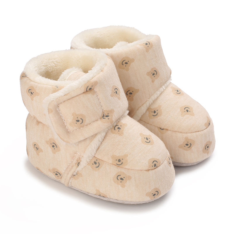 Thumbnail: Cozy Teddy Bear Baby Booties
