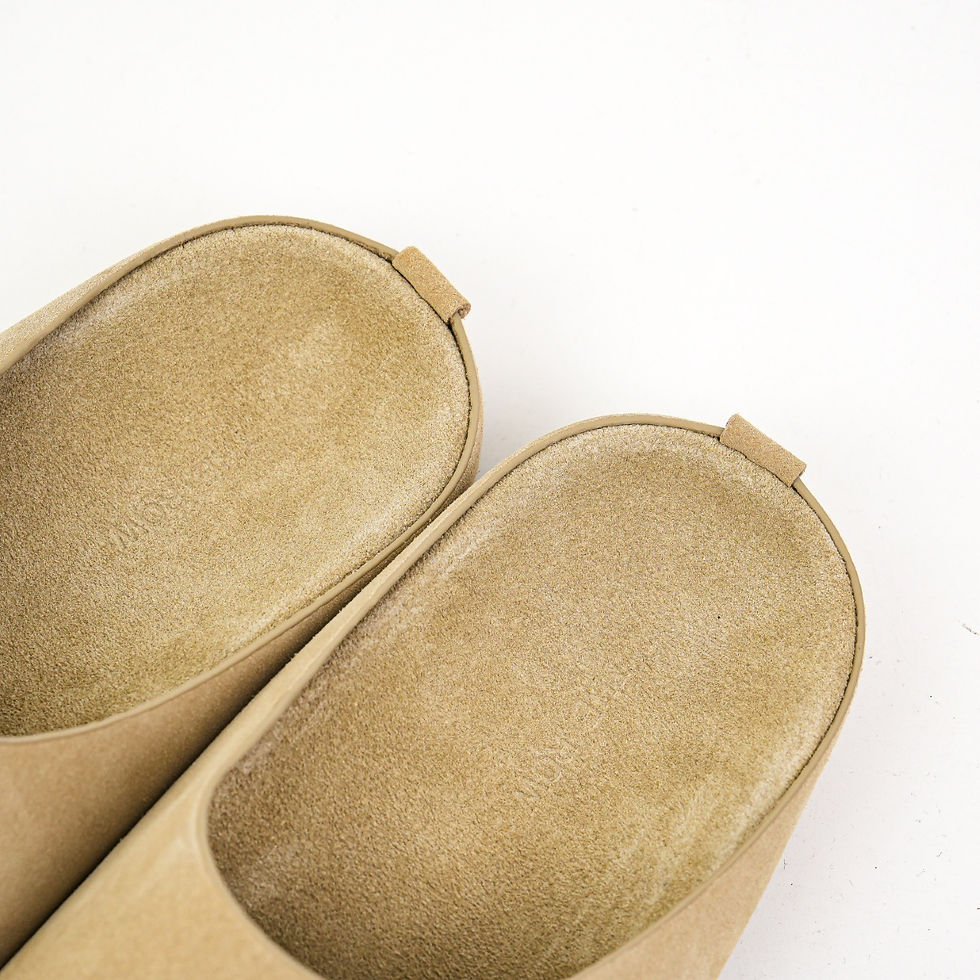 Thumbnail: The Row SS26 Hugo Suede Mules in Beige